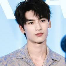 Hoàng Tuân Thuần